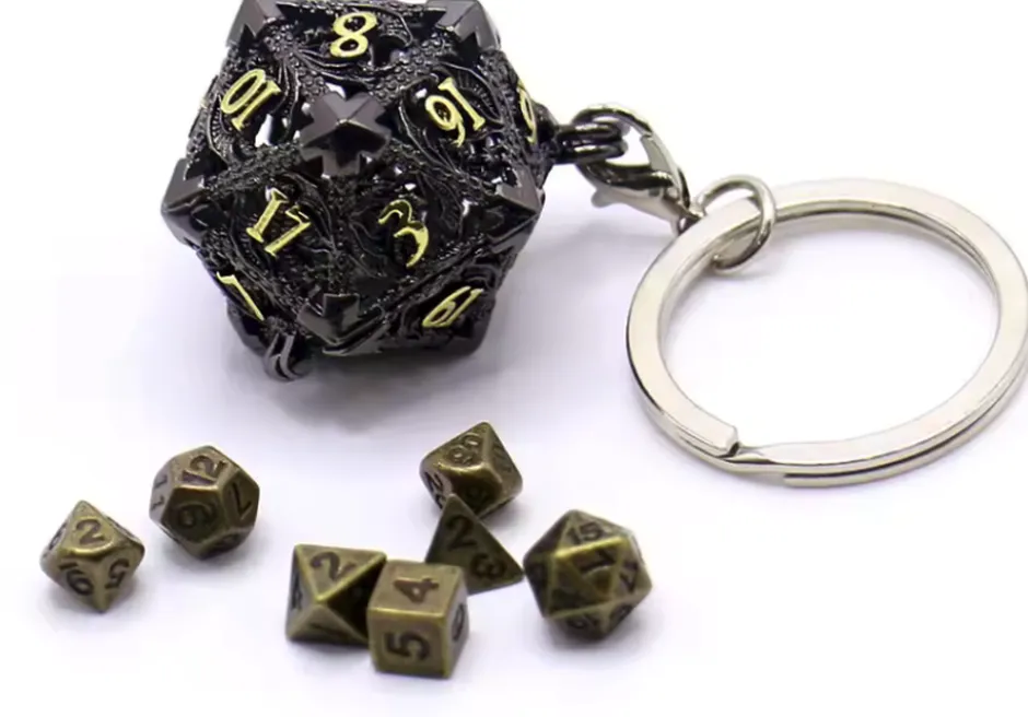 Porte-Clé D20 Noir - Écrin Contenant 7 mini dés métal