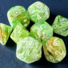 Set de dés : Lab Dice Marble Vert Acide / Blanc CHX30077