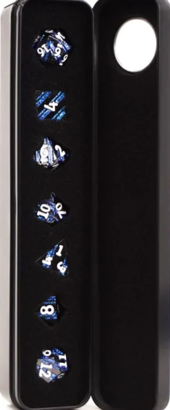 Set de dés métalliques rayés : noir et bleu